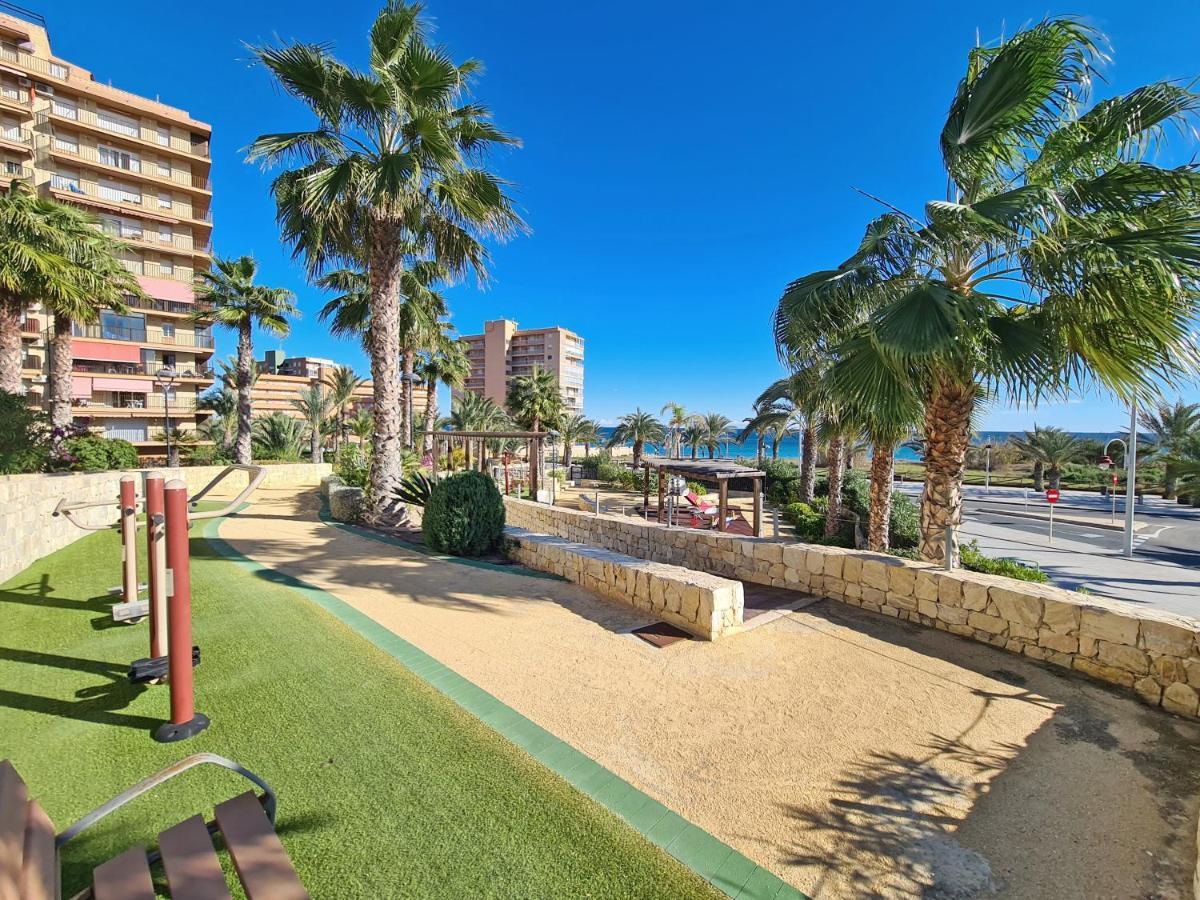 Beachfront Luxury Apartments By Nras アレナレス・デル・ソル エクステリア 写真