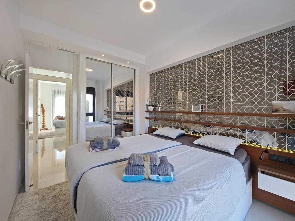 Beachfront Luxury Apartments By Nras アレナレス・デル・ソル エクステリア 写真