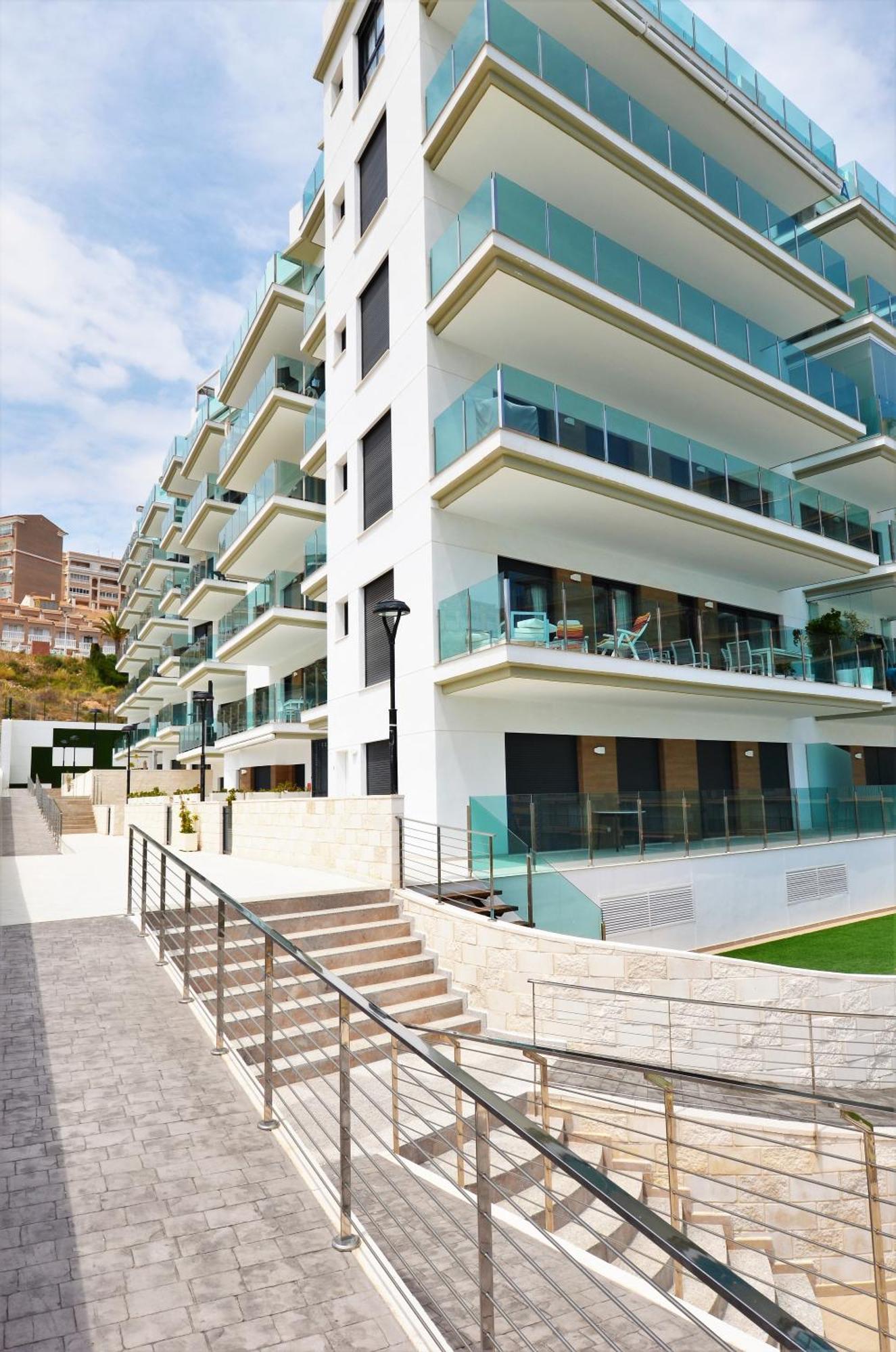 Beachfront Luxury Apartments By Nras アレナレス・デル・ソル エクステリア 写真