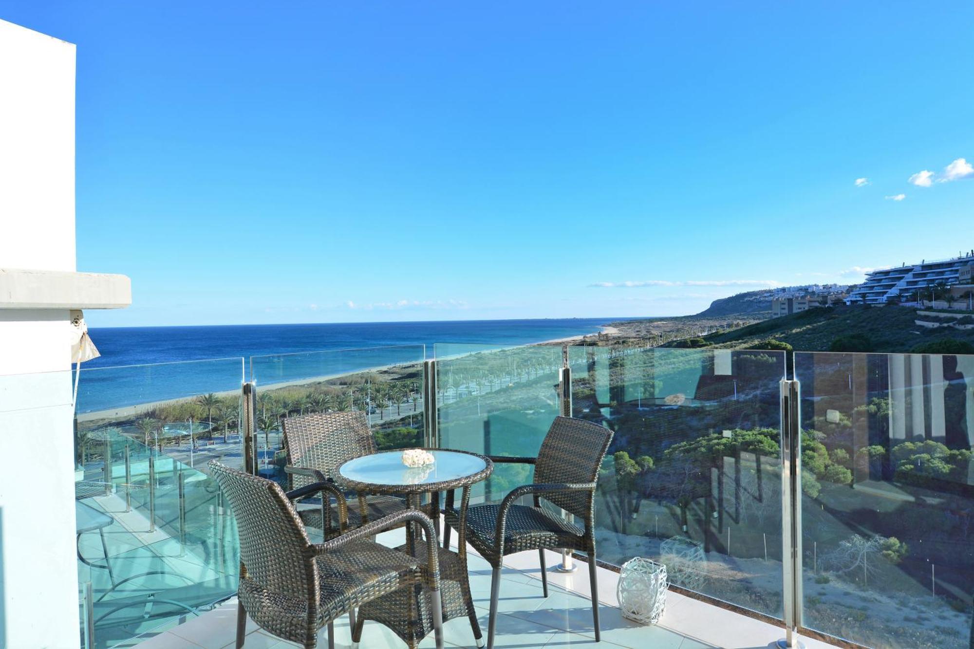 Beachfront Luxury Apartments By Nras アレナレス・デル・ソル 部屋 写真