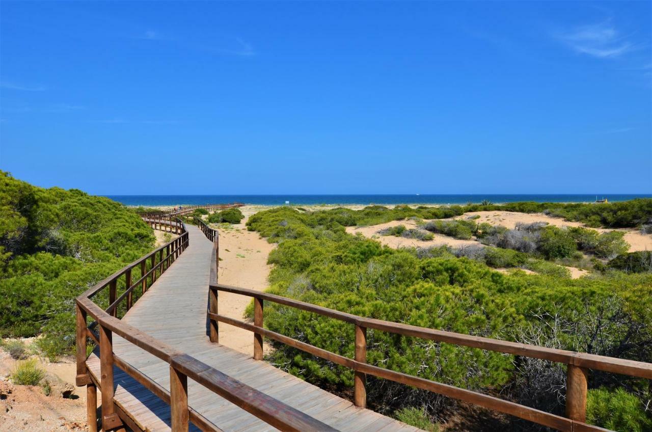 Beachfront Luxury Apartments By Nras アレナレス・デル・ソル エクステリア 写真